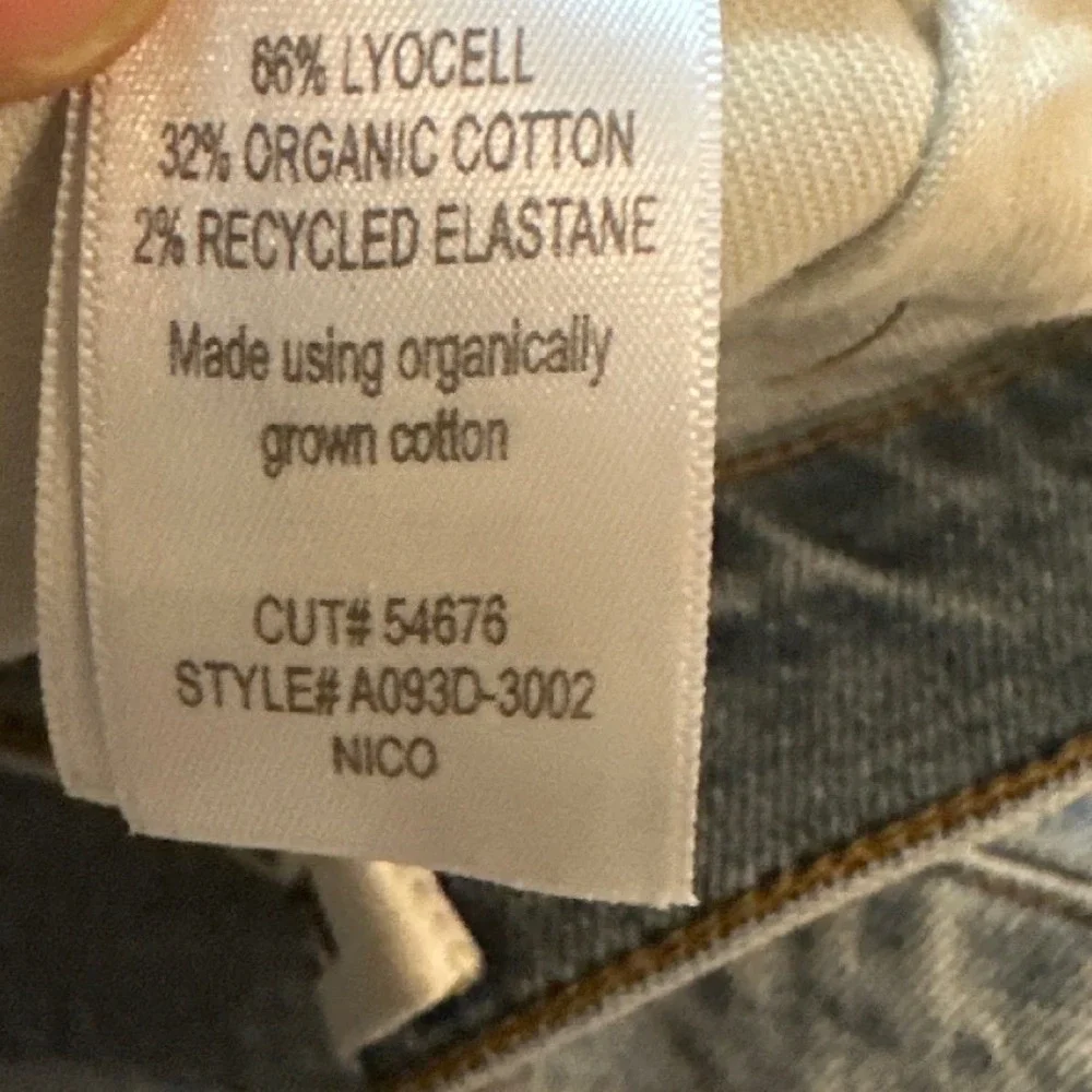 AGOLDE Nico High Rise Straight Jeans 28 Distressed Raw Step Hem Premium Denim